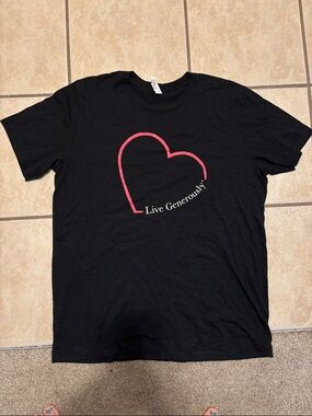 Live Generously Heart Graphic Tee - Black & Pink - women’s Top